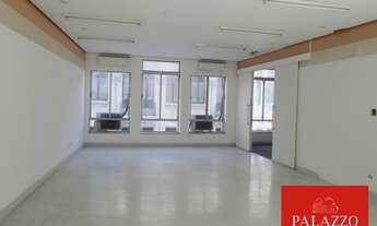 Imagem 2: CONJUNTO COMERCIAL JUNTO A PRAÇA DA REPÚBLICA E METRO