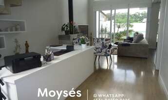 Imagem 2: Sofisticado sobrado à venda no Arroio Pelotas