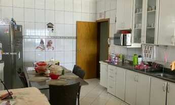 Imagem 5: Casa para Venda em Anápolis, Anapolis City, 5 dormitórios, 2 suítes, 3 banheiros, 2 vagas