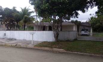 Imagem: Casa grande com 2 terrenos próximo ao centro