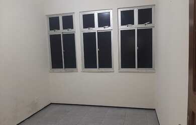 Imagem 2: Apartamento com 2 dormitórios à venda, 67 m² por R$ 175.000 - Centro - Fortaleza/CE