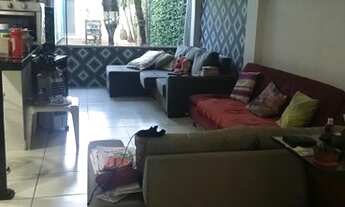 Imagem 6: Casa para venda tem 240 metros quadrados com 3 quartos