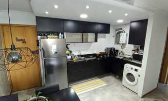 Imagem 2: Apartamento de 2 quartos, 1 vaga, elevador e portaria 24 h na região de Jardim Camburi