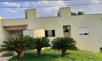 Imagem 2: Chácara para venda com 320 metros quadrados com 5 quartos, piscina e quadra poliesportiva