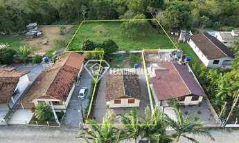 Imagem: Terreno de 1900m² com Casa de Madeira em