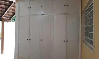 Imagem 2: Casa para aluguel possui 230 metros quadrados com 3 quartos