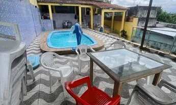 Imagem 4: Casa com 3 quartos + piscina + 2 kitnets / Flores