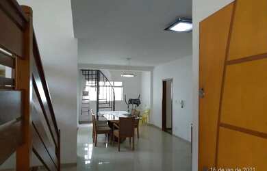 Imagem 3: Casa para Locação em Uberlândia, Nossa Senhora Aparecida, 8 dormitórios, 2 suítes, 5 banhe