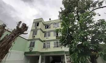 Imagem 2: Varanda com vista livre. 02 quartos + dependência completa