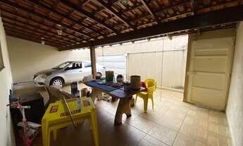 Imagem 2: Casa para aluguel possui 188 m2 com 04 quartos no Bairro Pampulha - Uberlândia - MG