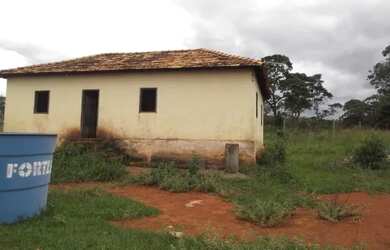 Imagem: Terreno 15 ha, casa antiga, córrego nos