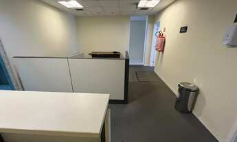 Imagem 4: Sala comercial Edifício Petro Office<br>27 m2 <br>Mais uso comum 38 m2