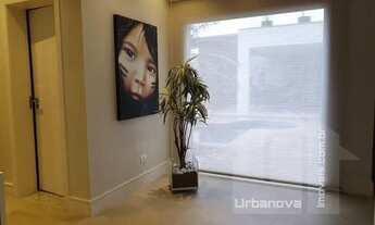 Imagem 6: Casa de alto padrão para venda ou locação em condomínio fechado com quatro suítes no bairr