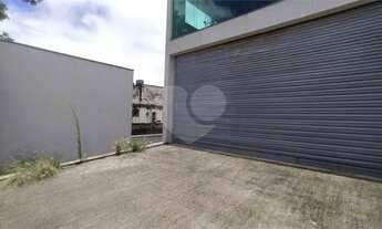 Imagem 4: AMPLO GALPÃO NA CASA VERDE