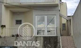 Imagem: Sobrado para aluguel possui 55 metros quadrados