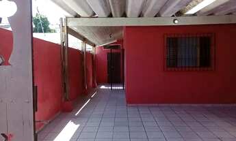 Imagem: 4 casa da rua próximo a pista