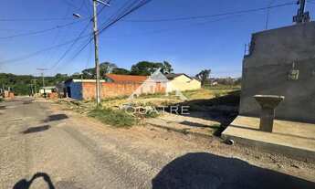 Imagem: 2 lotes a venda,com área total de 400m²