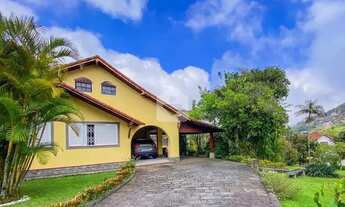 Imagem: Casa à venda com 3 quartos, 1m² - São