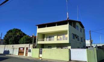 Imagem 2: Imóvel para aluguel possui 450 metros quadrados com 6 quartos