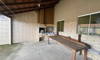 Imagem 2: Casa com 2 dormitórios em um amplo terreno