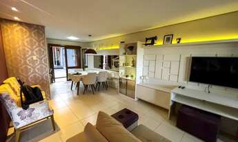 Imagem 2: Casa à venda com dois terrenos, piscina aquecida, edícula completa e porteira fechada, no