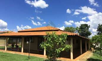 Imagem 3: Linda Chácara Com Piscina Localizada no Condomínio Boa Vista 2km de Brodowski