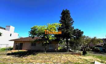 Imagem: Terreno à com 468,73 m2 de esquina, à