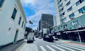 Imagem 2: Apartamento com 2 dormitórios para alugar, 57 m² por R$ 3.511,00/mês - Centro - Florianópo