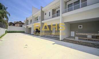 Imagem: Sobrado Geminado de alto padrão, em condomínio