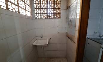 Imagem 3: Casa com 1 dormitório p/ alugar/ kitnet