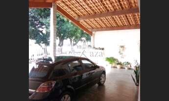 Imagem 5: Casa para venda possui 195 metros quadrados com 5 quartos