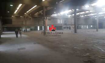 Imagem 2: Galpão 8200mts vão livre A\T 8.400mts, pátio para carreta, escritório, vestiário cozinha