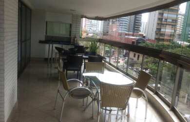 Imagem 4: Apartamento possui 4 suítes, 3 vagas e lazer com 240 m2 em P do Canto - Vitória - Espír