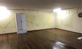 Imagem 3: Casa de condomínio para venda possui 360 metros quadrados com 4 quartos