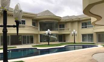 Imagem 7: Casa luxuosa no condomínio TAMBORÉ 3 com 10 suítes e 20 vagas