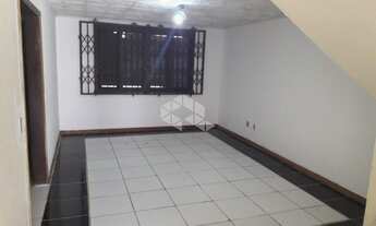 Imagem 2: PORTO ALEGRE - Casa Padrão - Santo Antônio