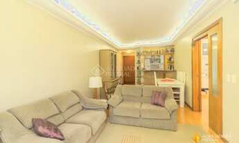 Imagem 6: Apartamento para venda possui 74 m com 2 quartos 2 vagas em São João - Porto Alegre - RS