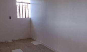 Imagem 2: Sobrado parte superior contendo 2 quartos para alugar por R$ 1.100/mês - Capão da Imbuia