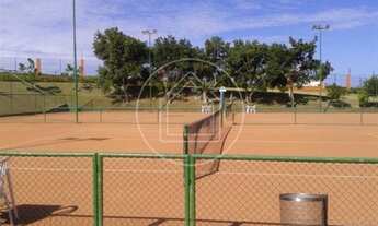 Imagem 9: Casa de condomínio para venda possui 460 metros quadrados