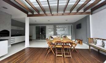 Imagem 6: Casa de condomínio sobrado para aluguel e venda tem 300 metros quadrados com 5 quartos