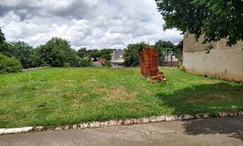 Imagem 2: Lote em Condomínio Fechado para Venda em Piratininga, Cond. Vale Florido