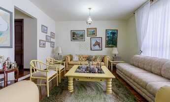 Imagem 2: Excelente Residencia com 4 Quartos sendo 2 Suites , 4 salas e 5 vagas de garagem , Edicula