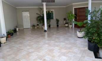 Imagem 2: Casa para Venda em Araruama, hospicio, 5 dormitórios, 2 suítes, 2 banheiros, 4 vagas