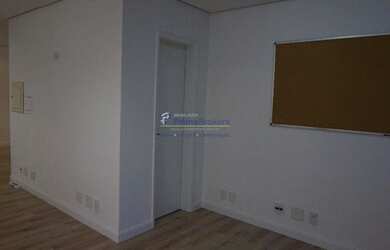 Imagem 5: Conjunto comercial para venda na regiao da Berrine, oportunidade de investimento, já com l