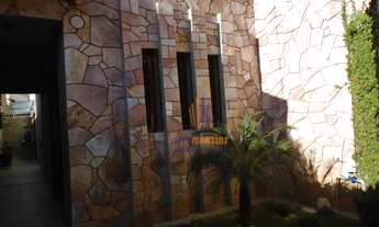 Imagem 2: OPORTUNIDADE! EXCELENTE CASA À VENDA COM ÓTIMA LOCALIZAÇÃO!