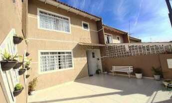 Imagem 1: Sobrado à venda 3 Quartos, 2 Vagas, 86M², Alto Boqueirão, Curitiba - PR