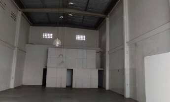 Imagem 5: Galpão para alugar, 300 m² por R$ 3.000/mês - Avenida Nóide Cerqueira - Feira de Santana