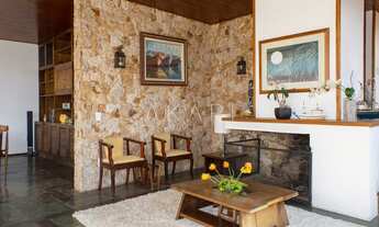 Imagem 6: Casa em localização privilegiada no bairro Iúcas