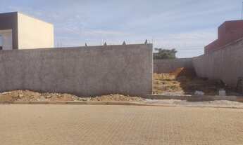 Imagem 2: OPORTUNIDADE! Terreno / lote com venda por R$250.000