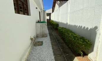 Imagem 2: Casa com 4 dormitórios à venda, 220 m² por R$ 750.000,00 - Vicente Pinzon - Fortaleza/CE